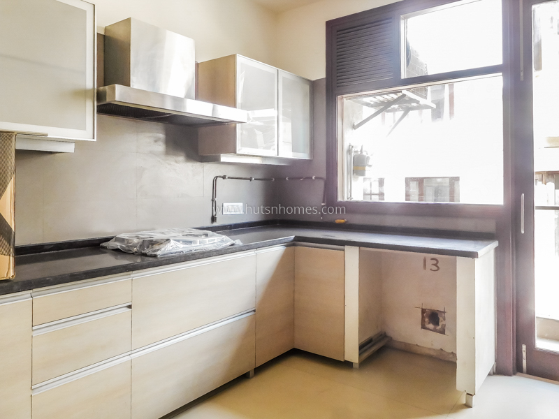 4 BHK Flat For Rent in Vasant Vihar