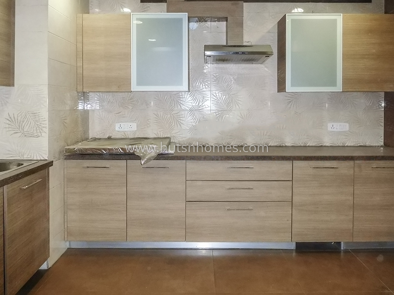 4 BHK Flat For Rent in Vasant Vihar