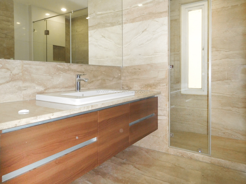 4 BHK Flat For Rent in Vasant Vihar