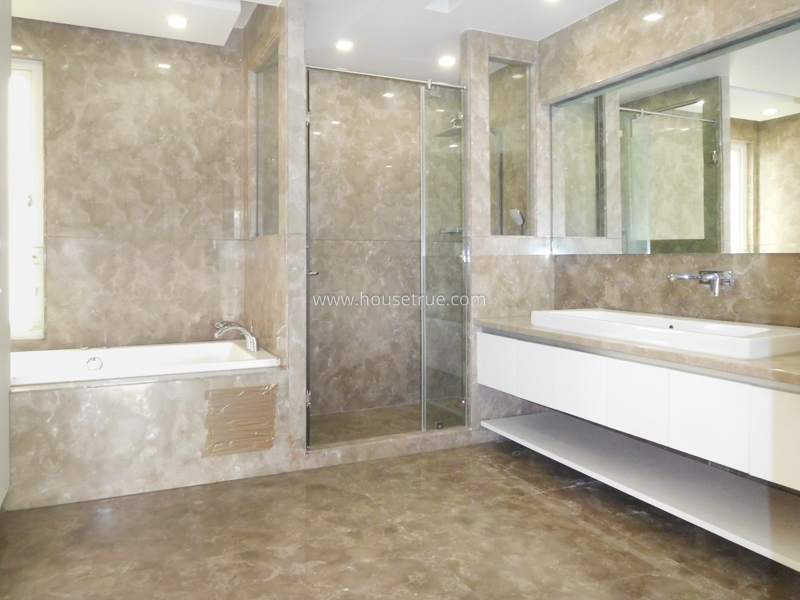 4 BHK Flat For Rent in Vasant Vihar