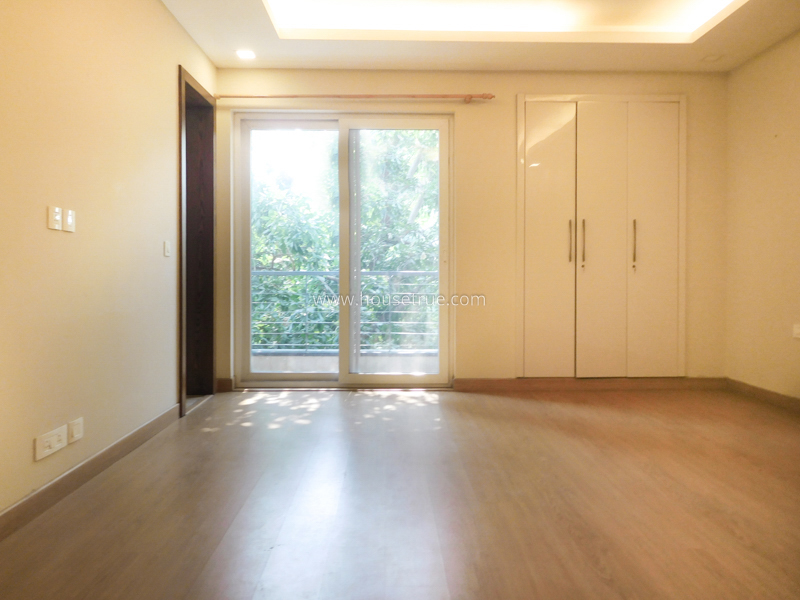 4 BHK Flat For Rent in Vasant Vihar
