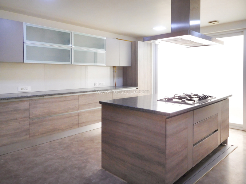4 BHK Flat For Rent in Vasant Vihar