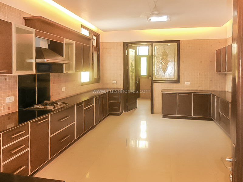 5 BHK Farm House For Rent in Radhey Mohan Drive
