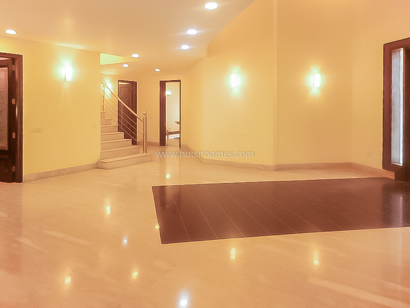 5 BHK Farm House For Rent in Radhey Mohan Drive