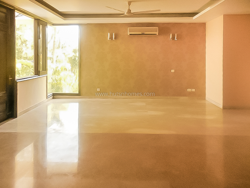 5 BHK Farm House For Rent in Radhey Mohan Drive
