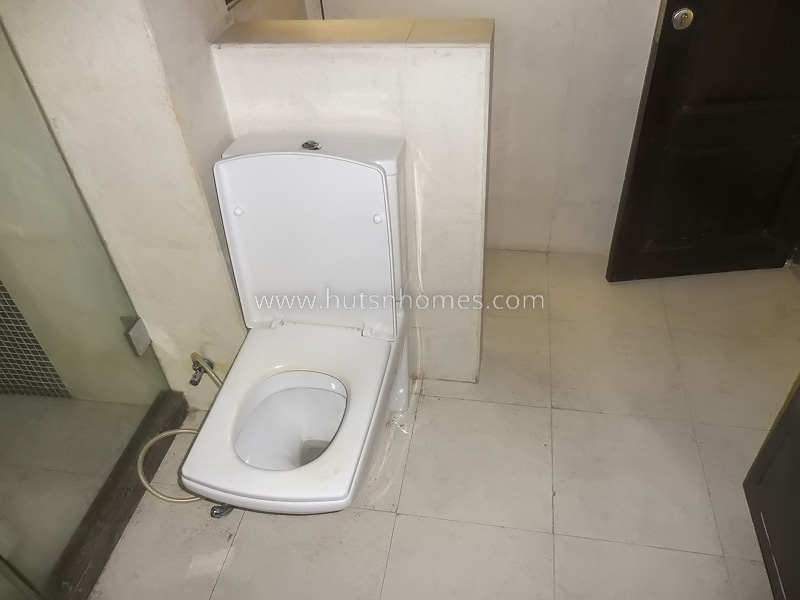 3 BHK Flat For Rent in Maharani Bagh