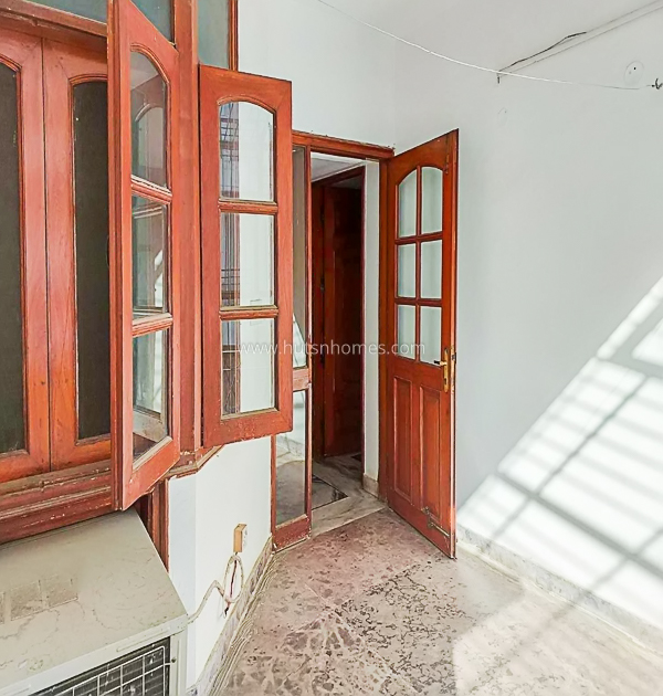 4 BHK Flat For Rent in Green Park Extension