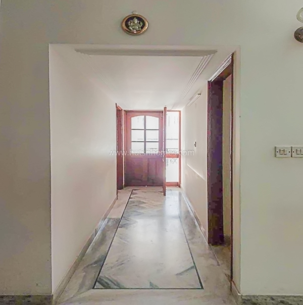 4 BHK Flat For Rent in Green Park Extension