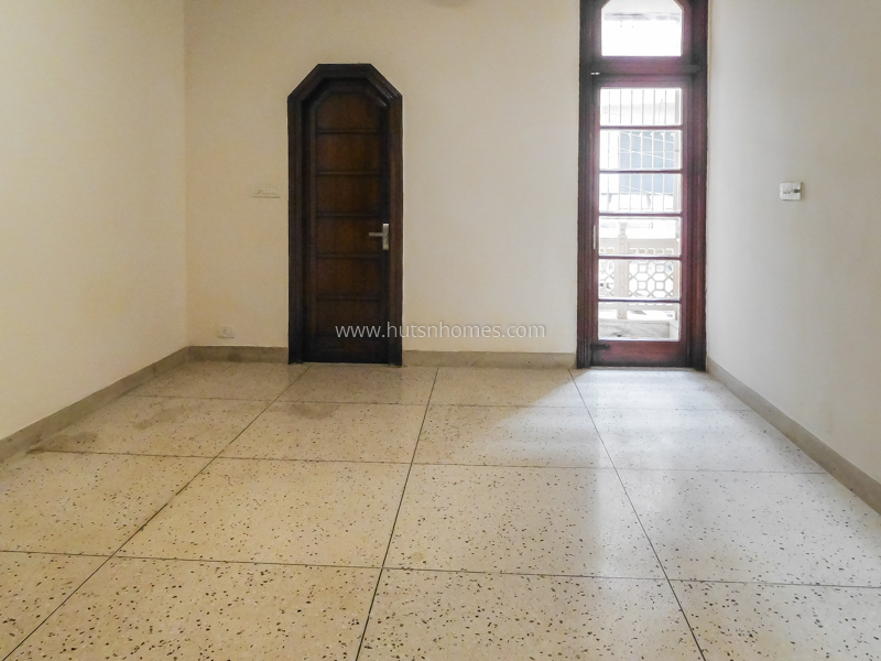 8 BHK House For Rent in Green Park Extension