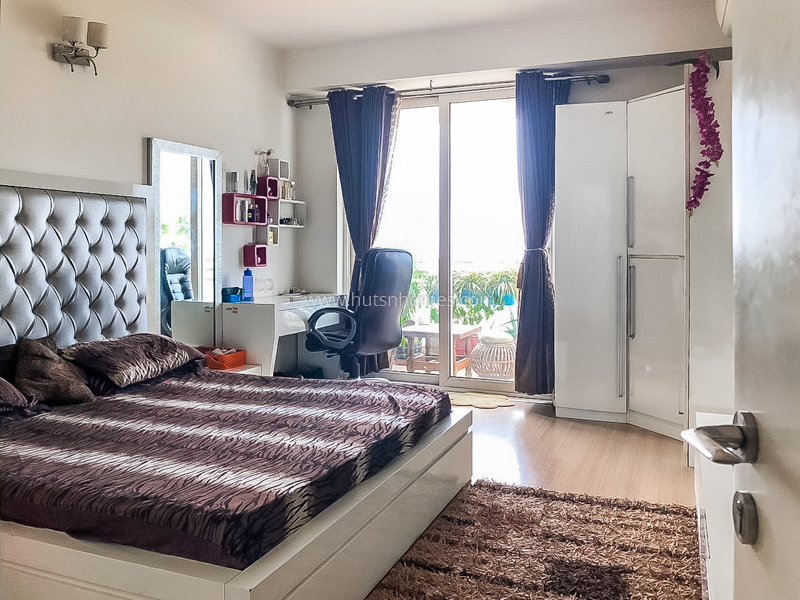 4 BHK Condo For Rent in Golf Course Road