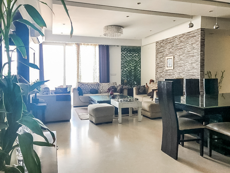 4 BHK Condo For Rent in Golf Course Road