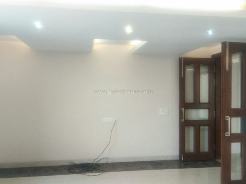 3 BHK Flat For Rent in Green Park Extension