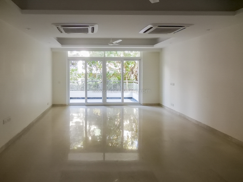 4 BHK Flat For Rent in Hauz Khas Enclave