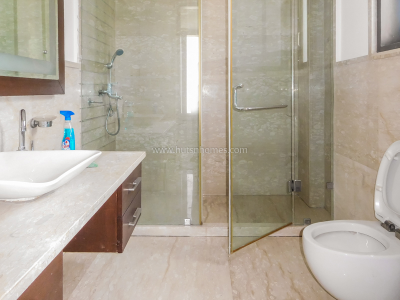 4 BHK Flat For Rent in Hauz Khas Enclave