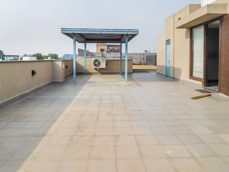 4 BHK Flat For Rent in Hauz Khas Enclave