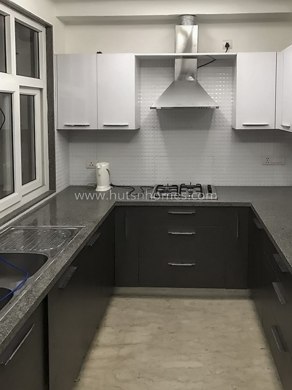 3 BHK Flat For Rent in Jangpura Extension