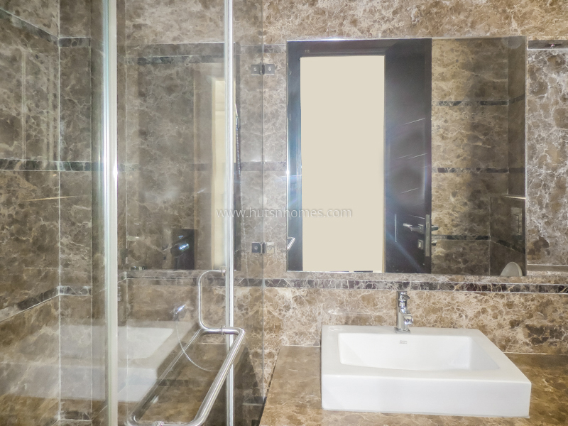 4 BHK Flat For Rent in Hauz Khas Enclave
