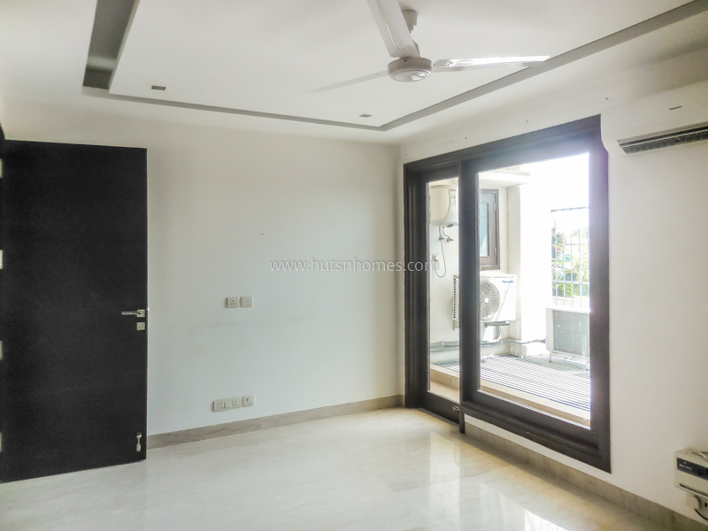4 BHK Flat For Rent in Hauz Khas Enclave
