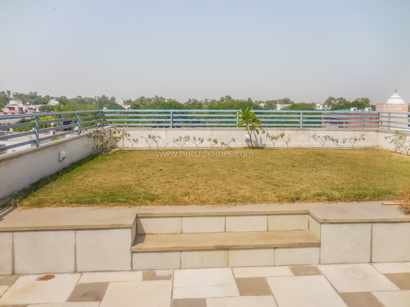 4 BHK Flat For Rent in Hauz Khas Enclave