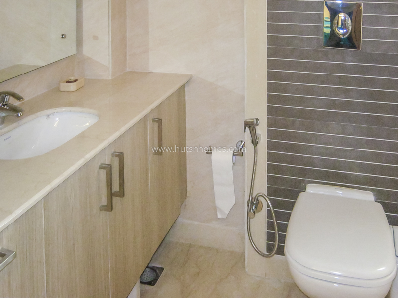 3 BHK Flat For Rent in Jangpura Extension