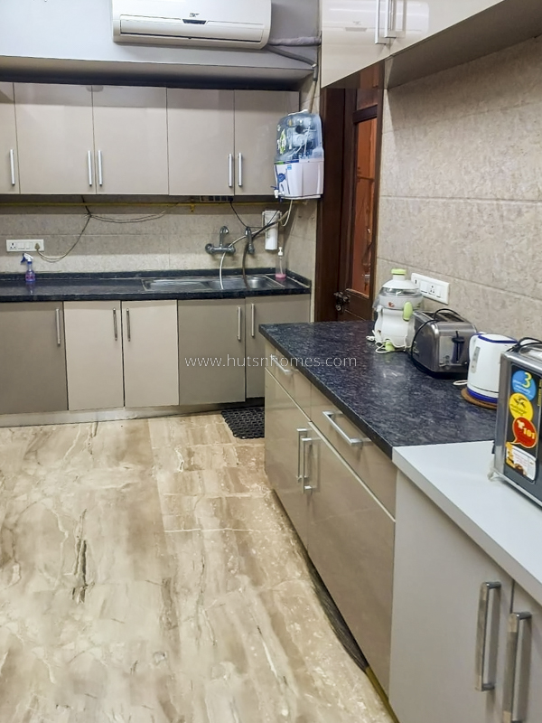3 BHK Builder Floor For Rent in Jangpura Extension