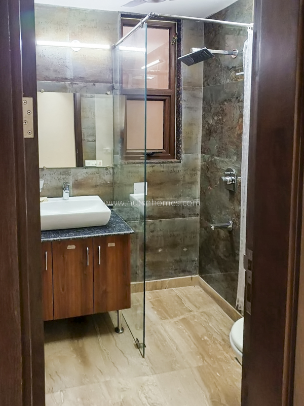 3 BHK Builder Floor For Rent in Jangpura Extension