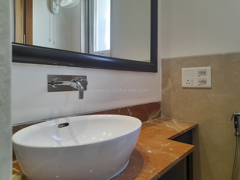 4 BHK Flat For Rent in Hauz Khas Enclave