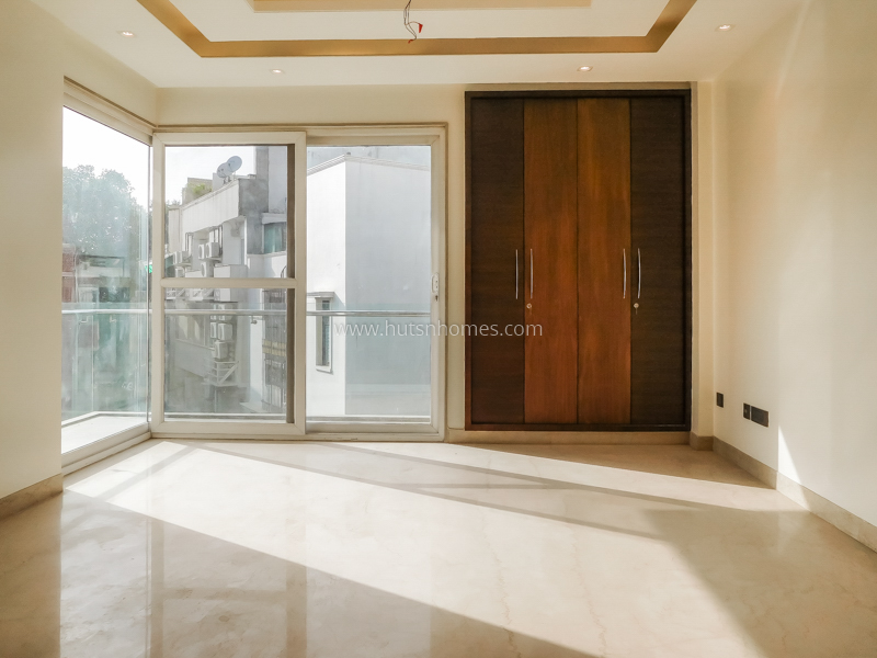 4 BHK Flat For Rent in Hauz Khas Enclave
