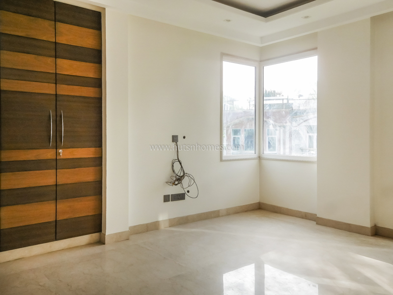 4 BHK Flat For Rent in Hauz Khas Enclave