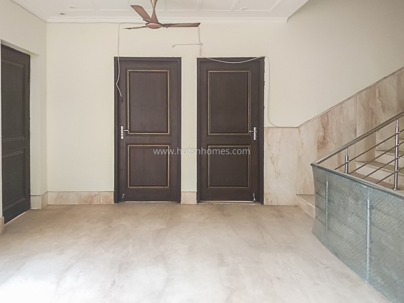 5 BHK Farm House For Rent in Dlf Chattarpur Farms