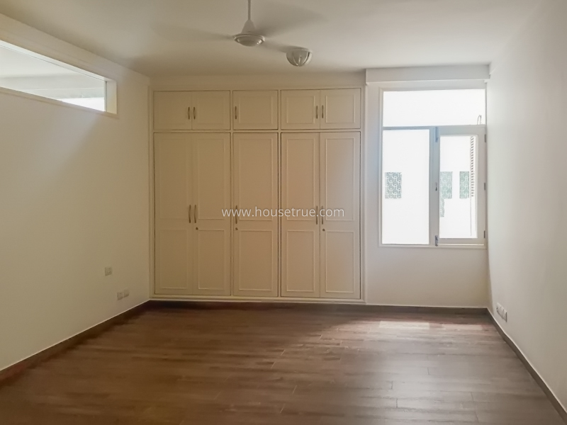 4 BHK Flat For Rent in Hauz Khas Enclave