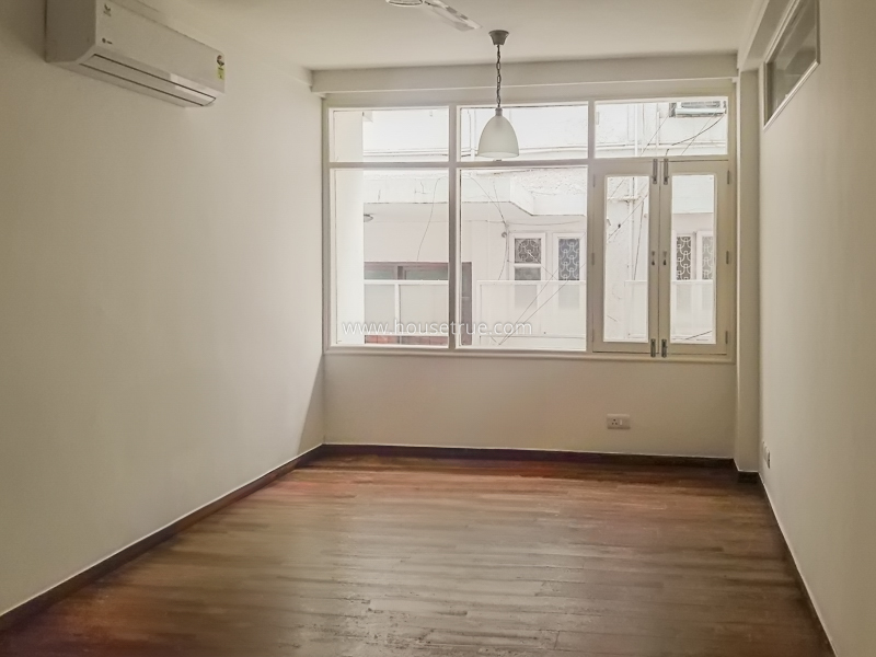 4 BHK Flat For Rent in Hauz Khas Enclave