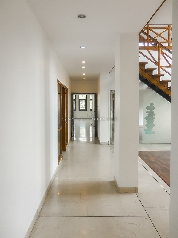 5 BHK Duplex For Rent in Green Park