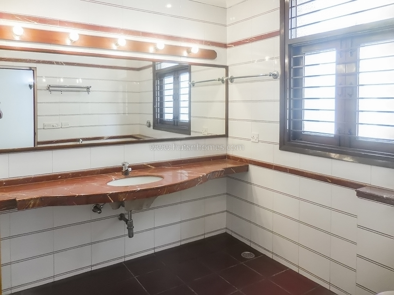 5 BHK Duplex For Rent in Green Park