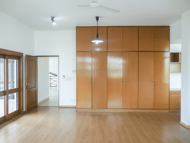 5 BHK Duplex For Rent in Green Park