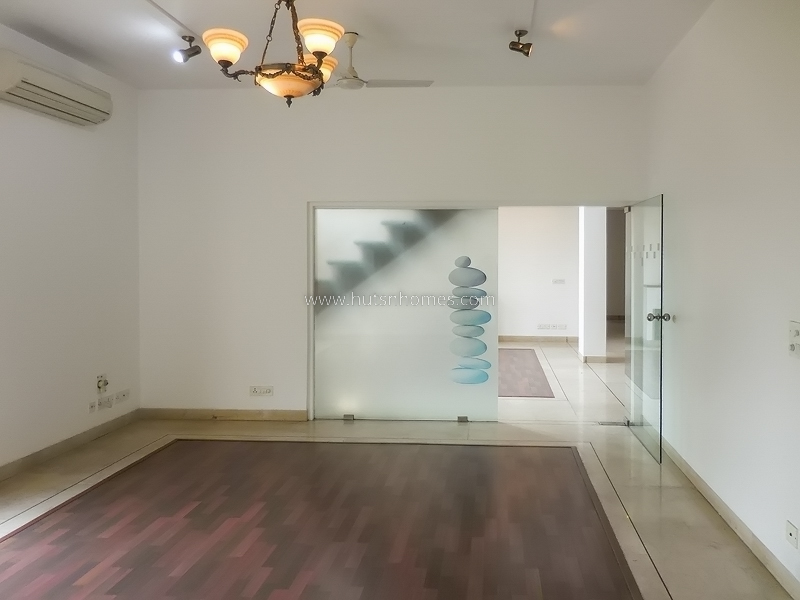 5 BHK Duplex For Rent in Green Park