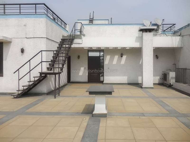 5 BHK Duplex For Rent in Green Park