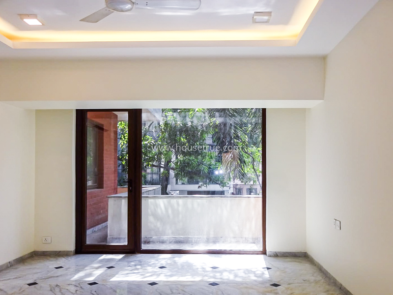 4 BHK Flat For Rent in South Extension 2