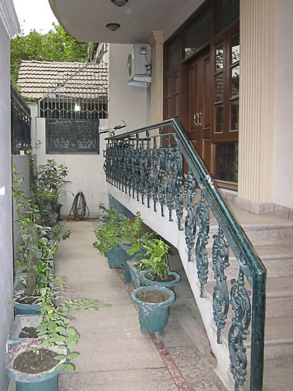 3 BHK Flat For Rent in Jangpura Extension