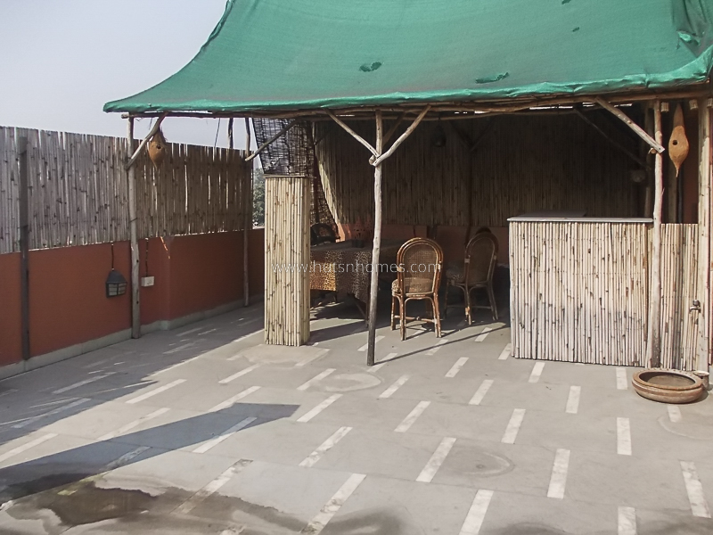 3 BHK Flat For Rent in Jangpura Extension