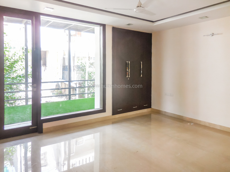 4 BHK Flat For Rent in Green Park Extension