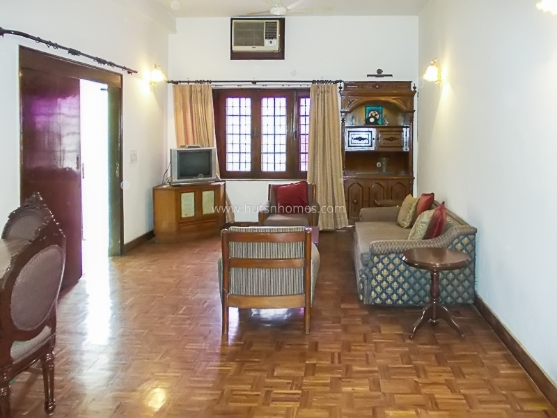 3 BHK Flat For Sale in Defence Colony