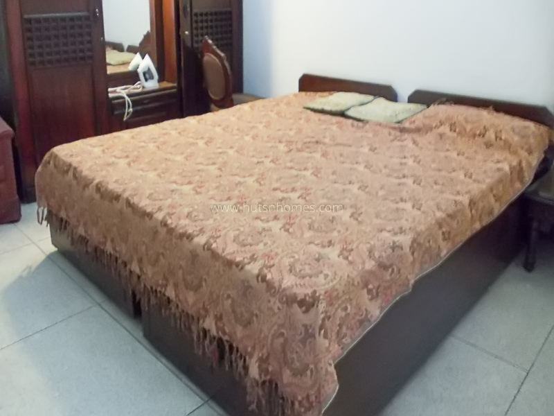 3 BHK Flat For Sale in Defence Colony