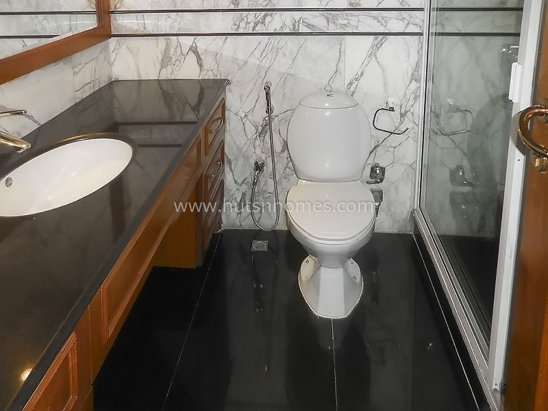 4 BHK Duplex For Rent in Panchsheel Park