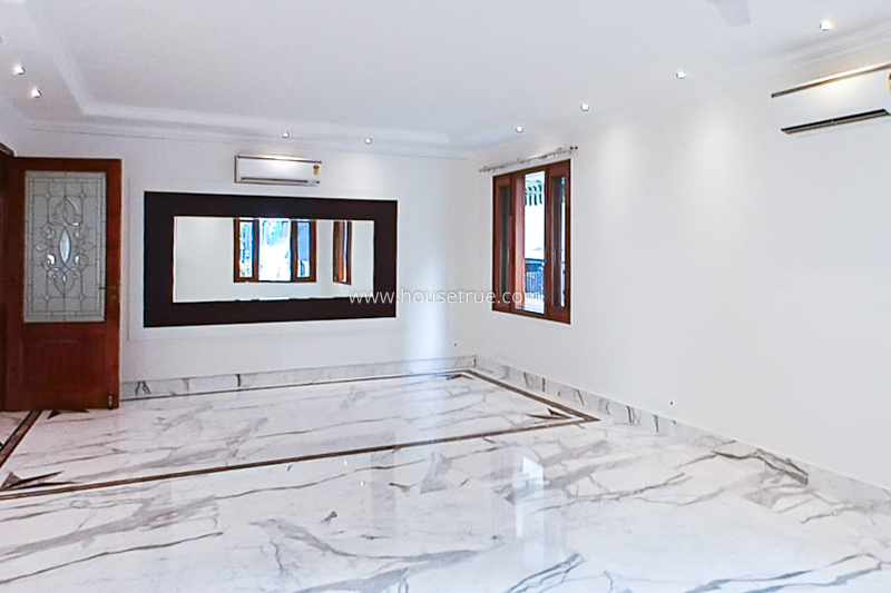 4 BHK Flat For Rent in Panchsheel Park