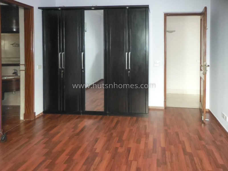 4 BHK Duplex For Rent in Panchsheel Park