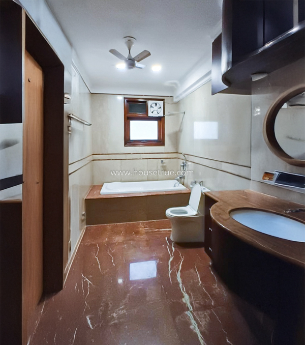 4 BHK Flat For Rent in Panchsheel Park