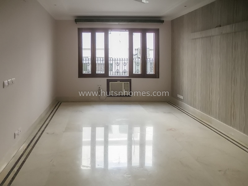 4 BHK Duplex For Rent in Panchsheel Park