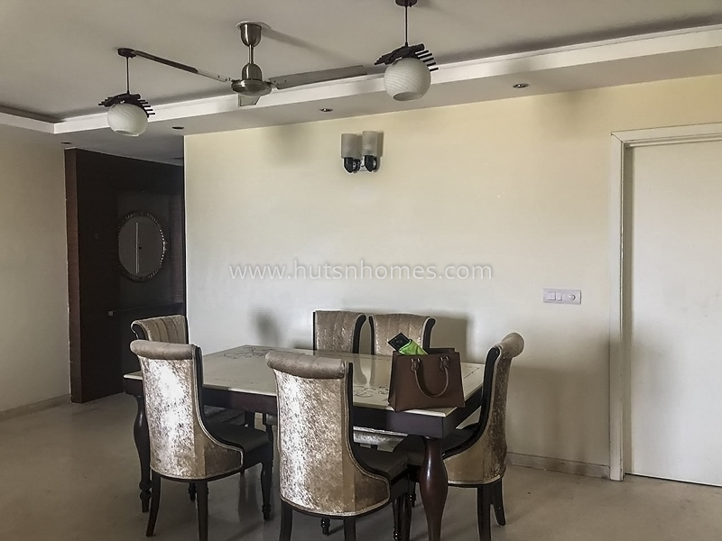4 BHK Condo For Rent in Golf Course Road