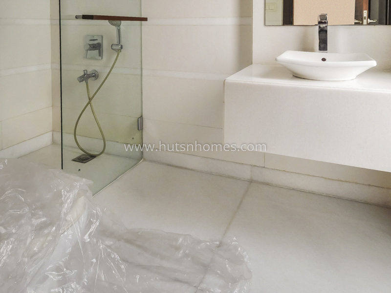 4 BHK Flat For Rent in Panchsheel Park